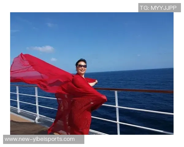 亚马尔社交媒体分享诺坎普夕阳美景预示着一个难忘的夜晚即将开启 亚马尔社交媒体分享诺坎普夕阳美景预示着一个难忘的夜晚即将开启