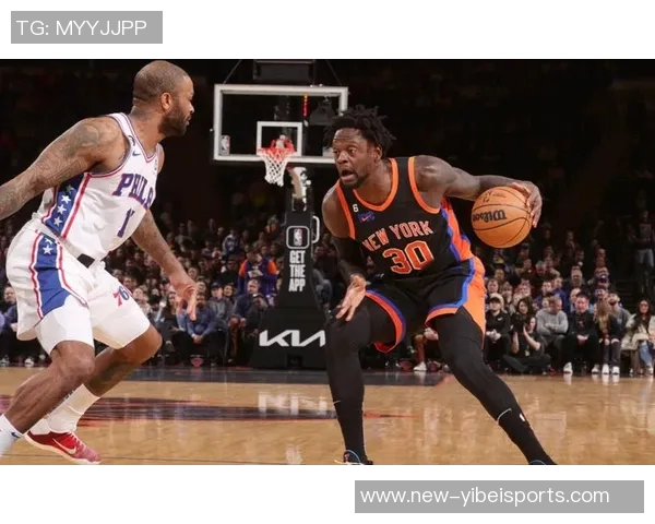 兰德尔第三节火力全开单节砍下10分助力球队前三节拿到23分表现抢眼